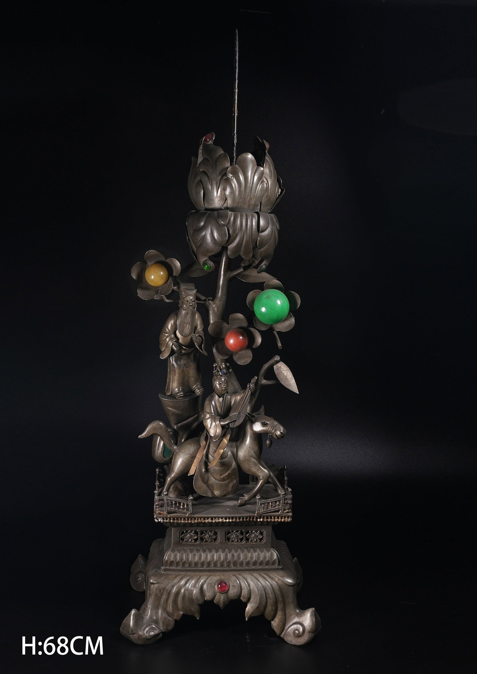 A SET OF TIN CANDLESTICKS WITH OPERA FIGURE PATTERN (1 of 10)