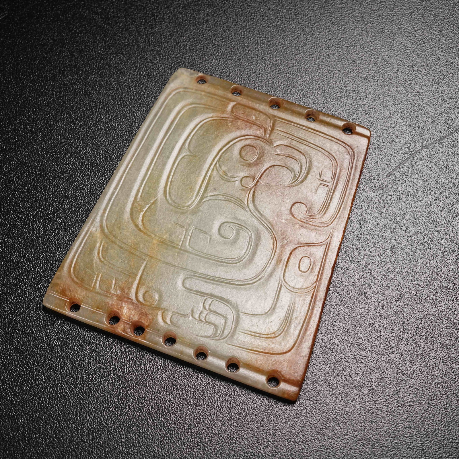A ANCIENT JADE DIVINE BEAST PATTERN BELT ORNAMENT: Ancient Jade Divine Beast Pattern Belt Ornament