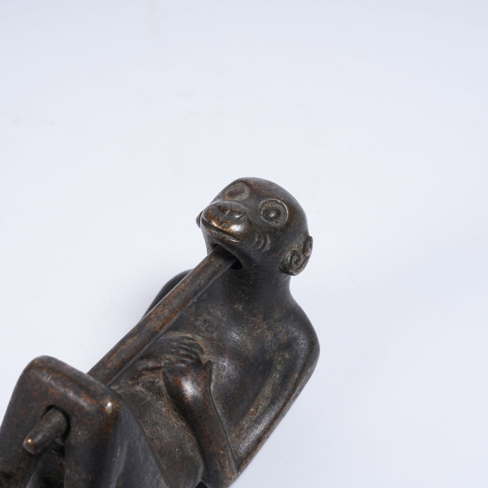 A BRONZE MONKEY-SHAPED LOCK - 2