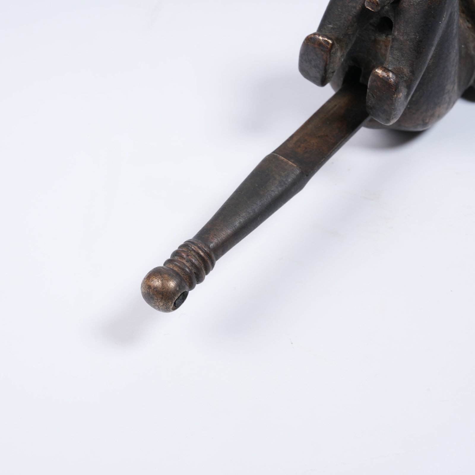 A BRONZE MONKEY-SHAPED LOCK - 4