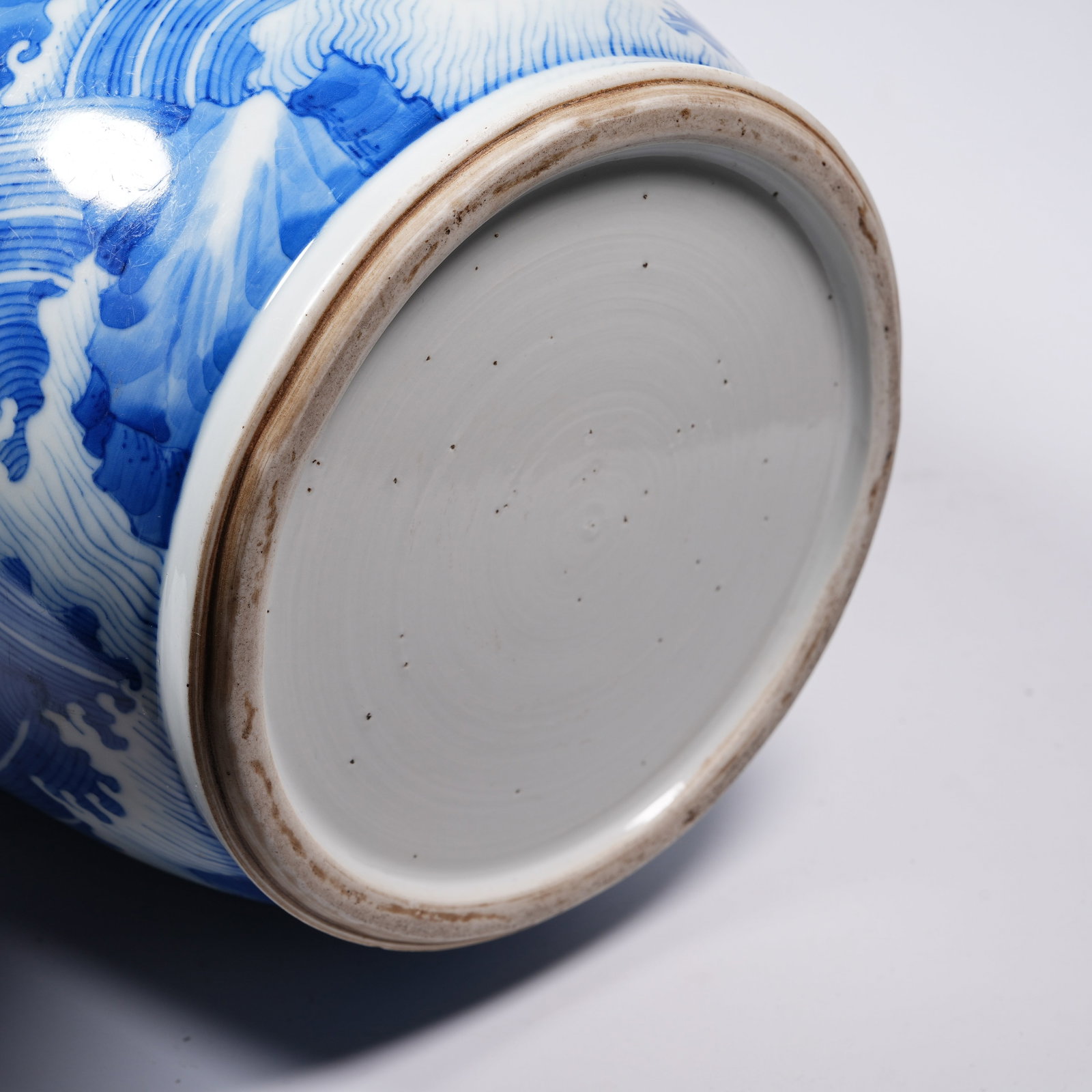 A BLUE AND WHITE ARHAT PATTERN MALLET VASE - 10