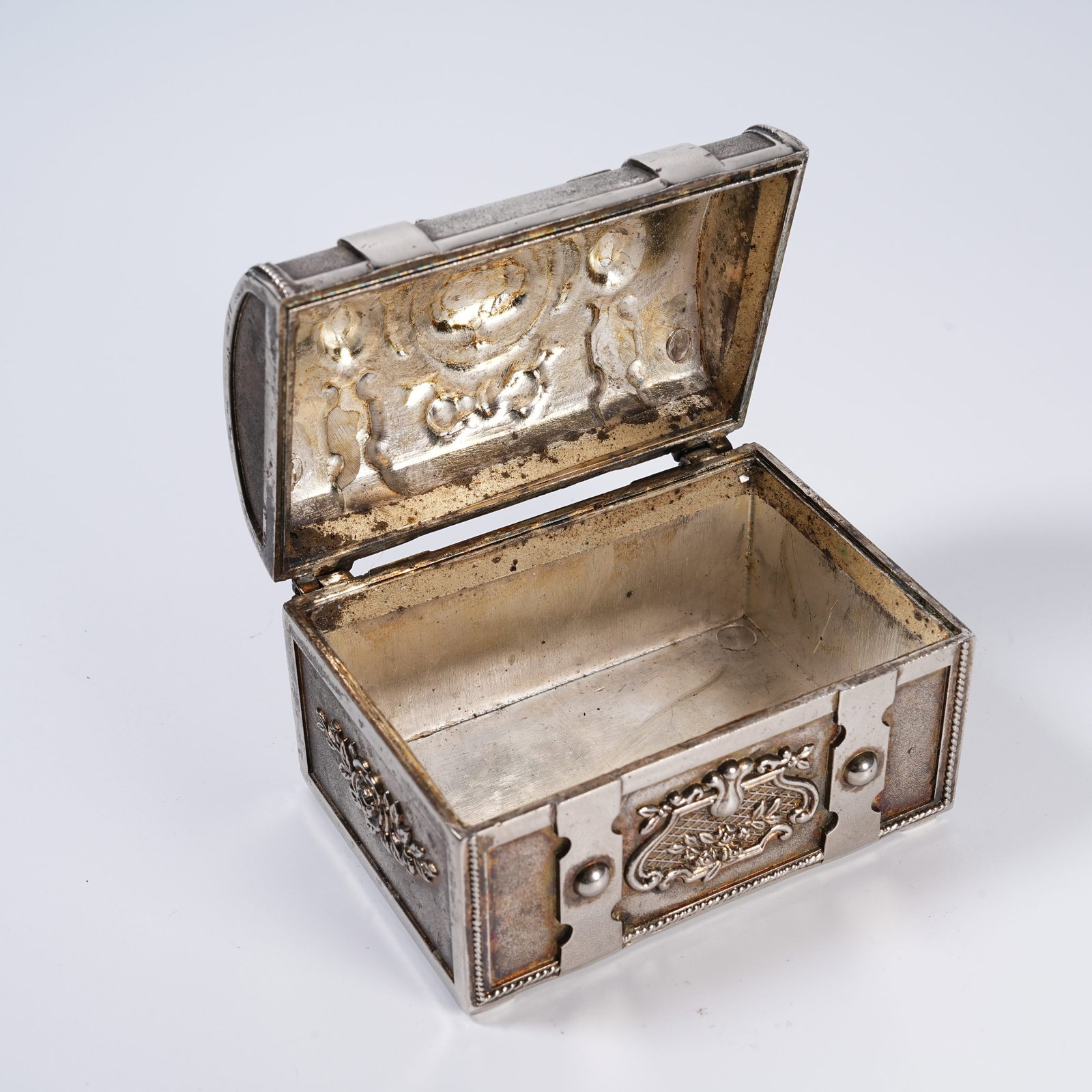 A SILVER BOX - 7