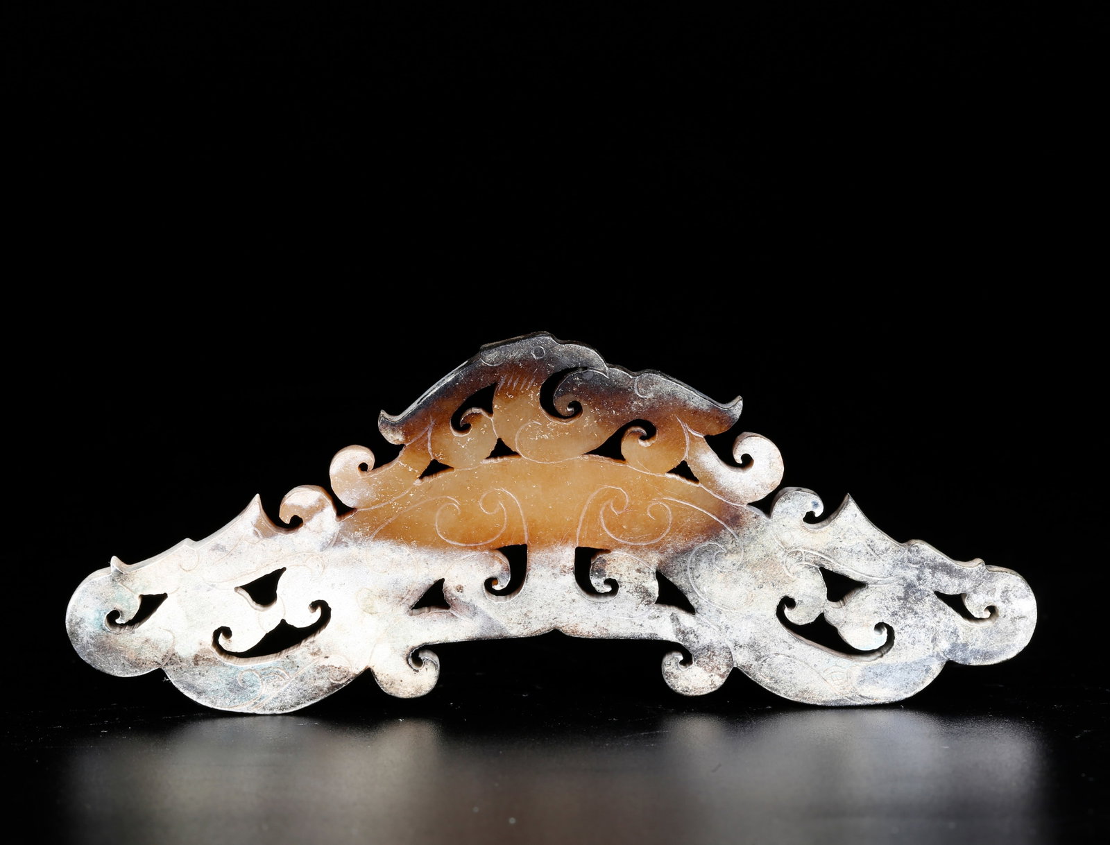 A ANCIENT JADE DRAGON AND PHOENIX PATTERN HUANG (1 of 10)