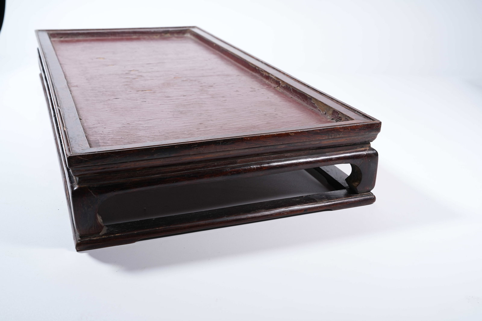 A LACQUER SIDE TABLE - 2
