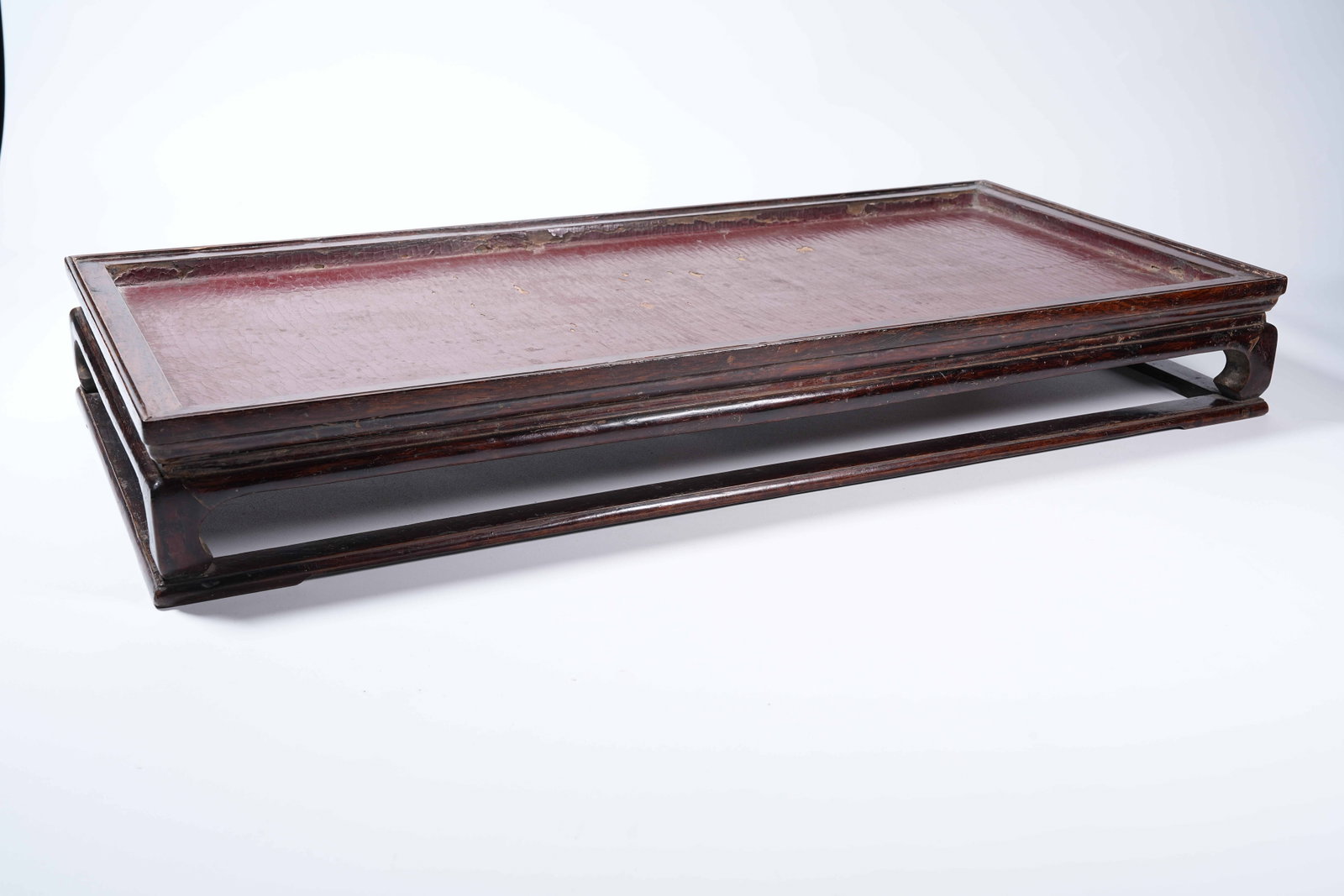 A LACQUER SIDE TABLE - 3