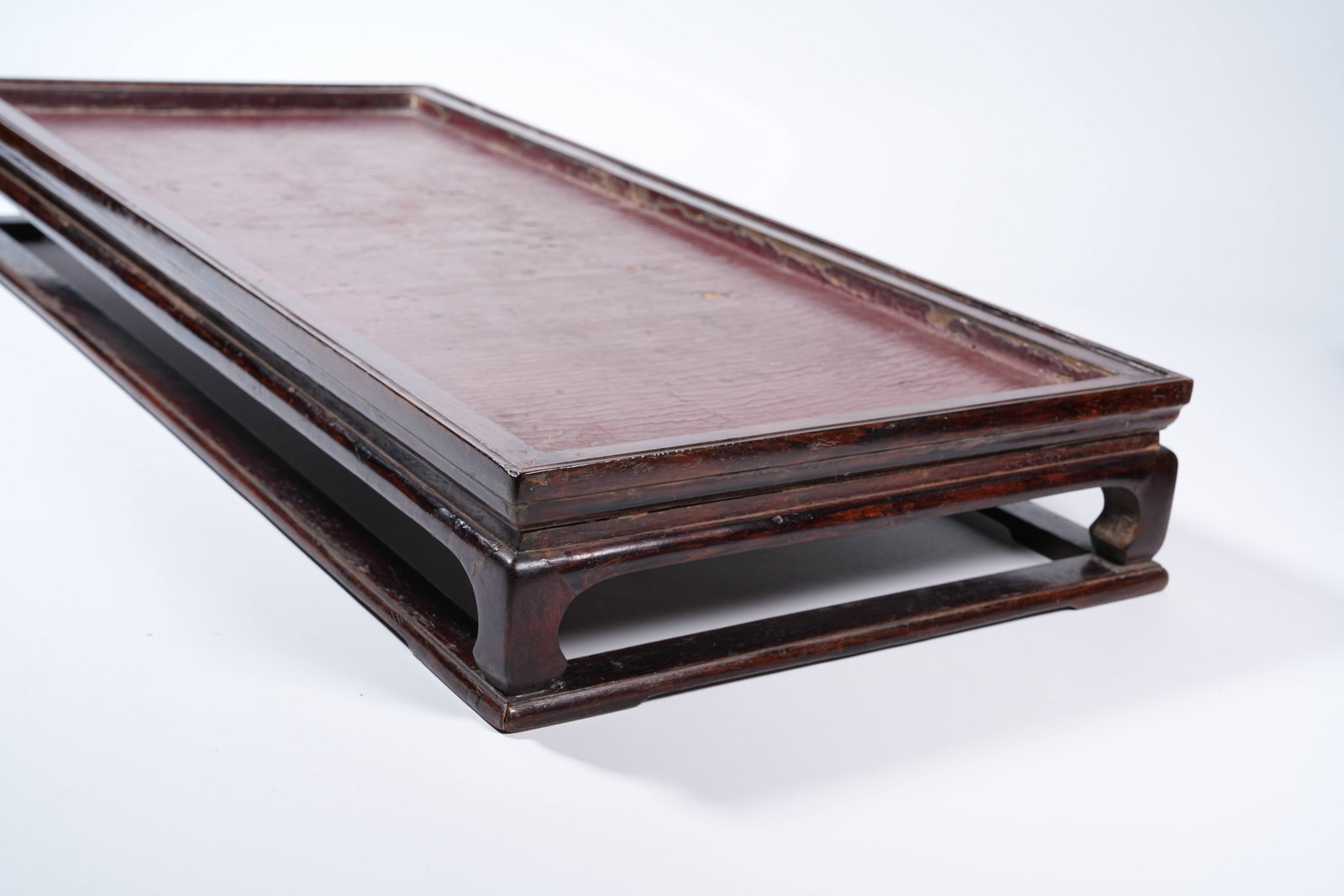 A LACQUER SIDE TABLE - 4
