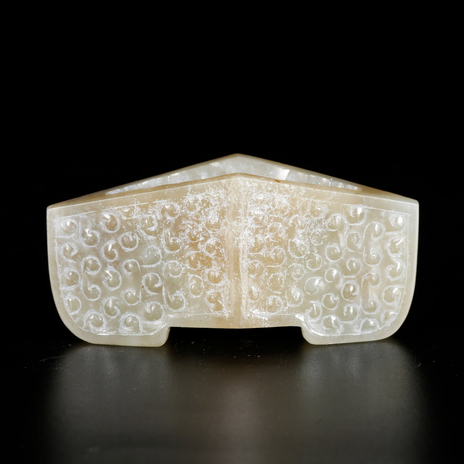 A SWORD ORNAMENT CARVED FROM HETIAN JADE (1 of 9)