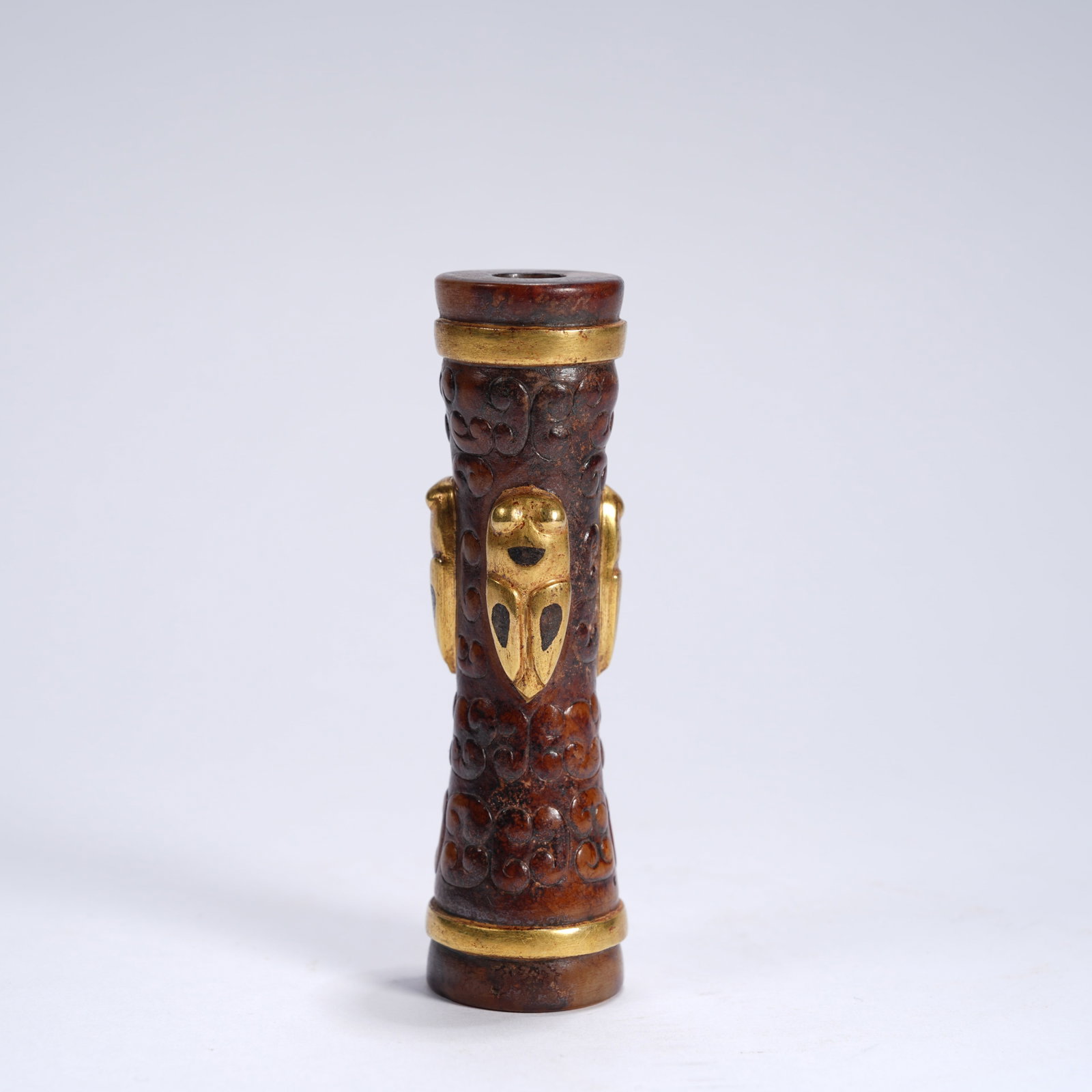 A ANCIENT JADE GILT-INLAID CICADA-FORM WAISTED PENDANT WITH GRAIN MOTIF: Ancient jade gilt-inlaid cicada-form waisted pendant with grain motif