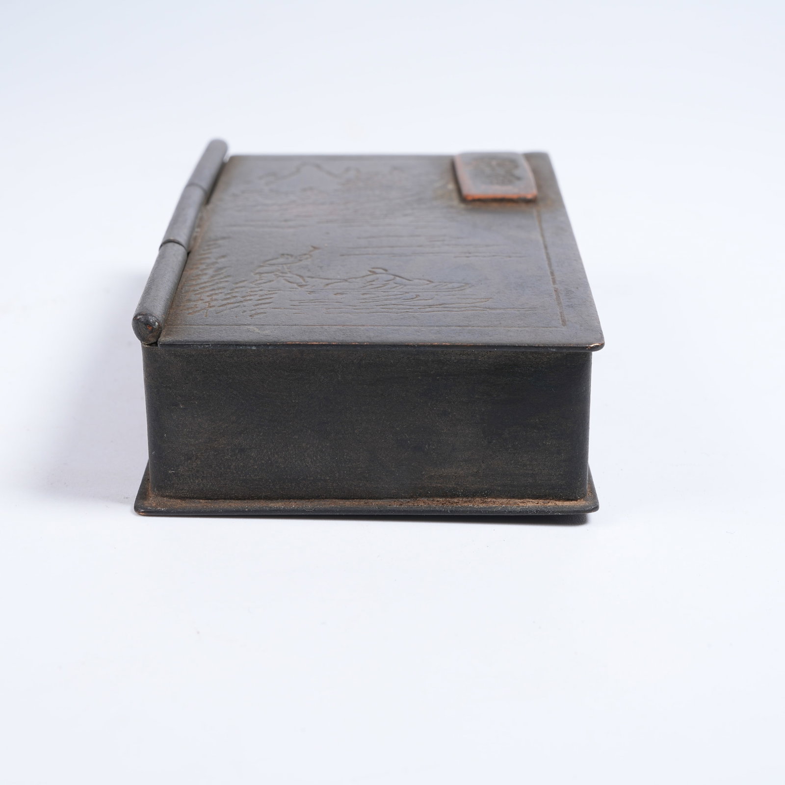 A BRONZE SEAL BOX WITH LANDSCAPE PATTERN - 7
