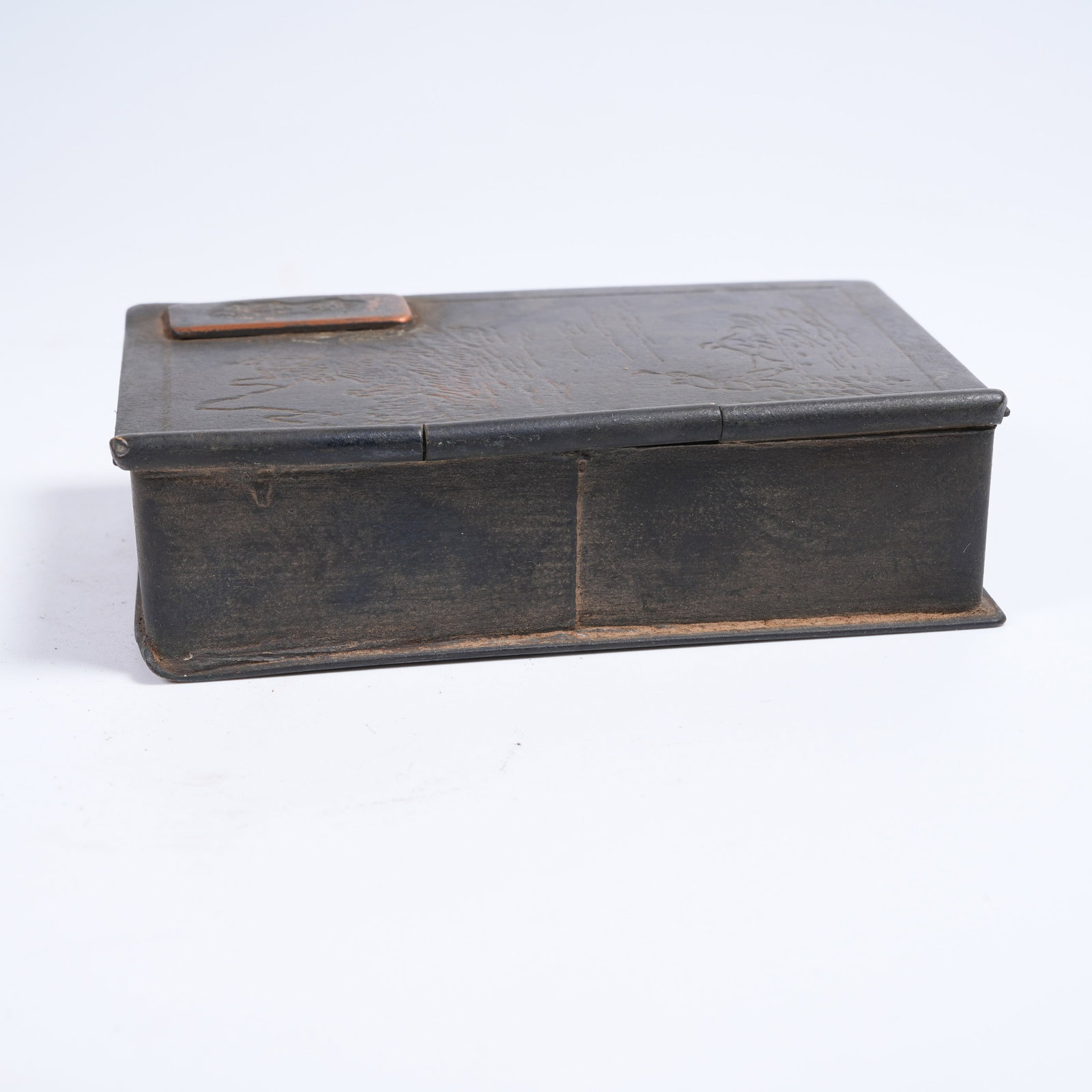A BRONZE SEAL BOX WITH LANDSCAPE PATTERN - 8