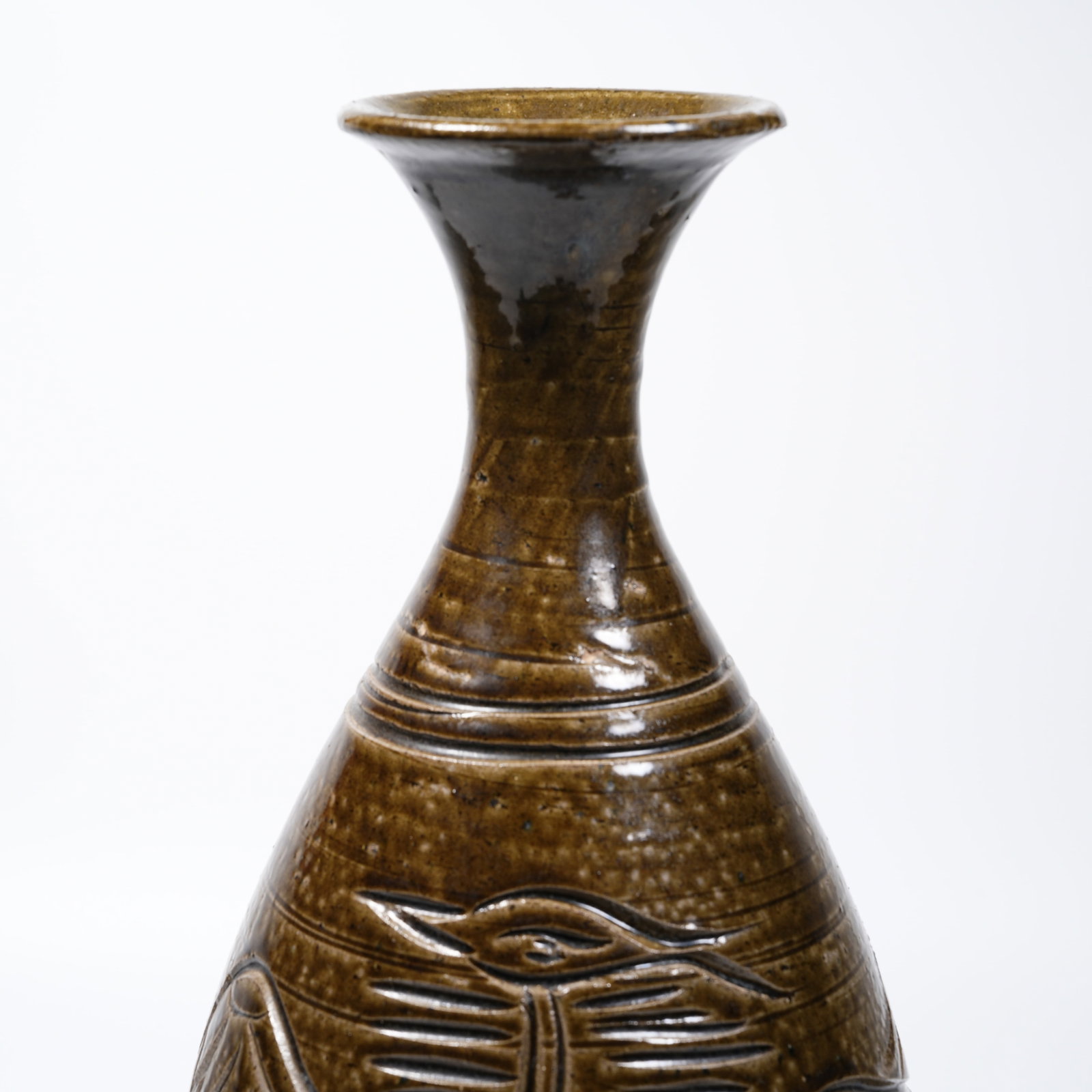 A CELADON PHOENIX PATTERN PEAR-SHAPED VASE - 2