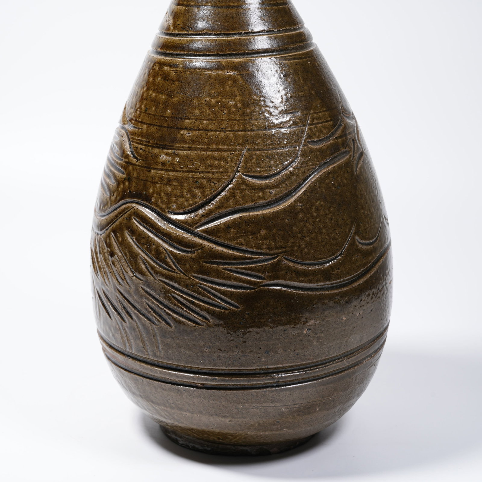 A CELADON PHOENIX PATTERN PEAR-SHAPED VASE - 4