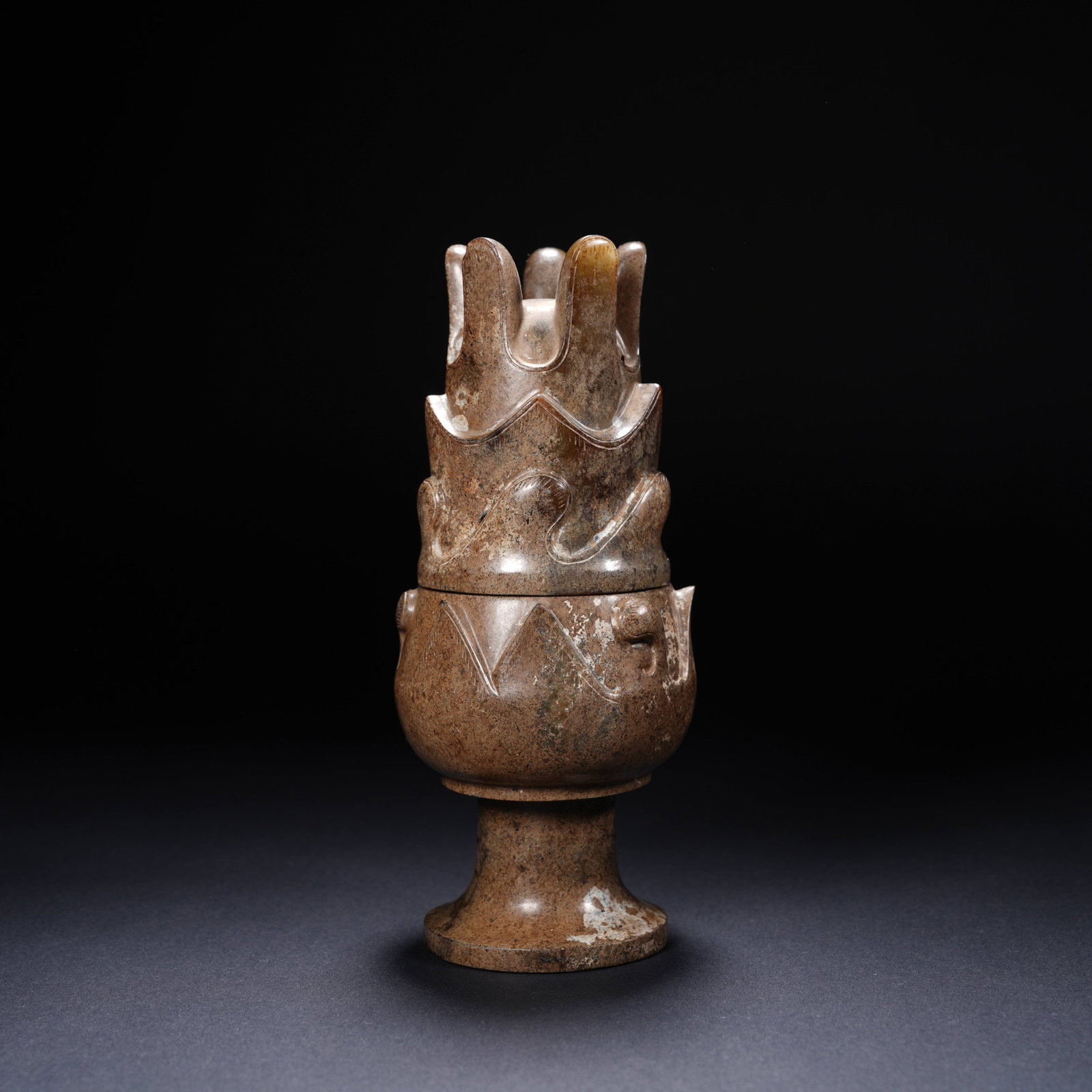A ANCIENT JADE BOSHAN-STYLE INCENSE BURNER (1 of 8)
