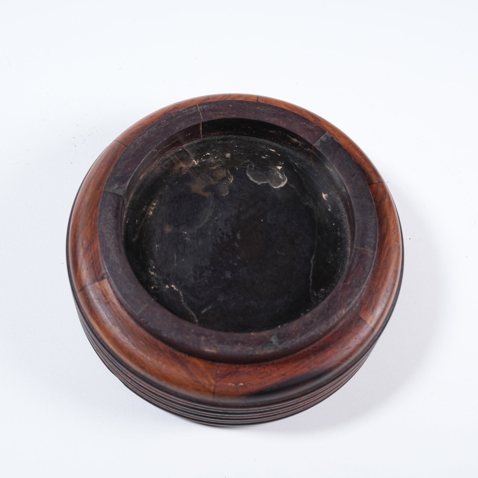 A HUANGHUALI COVERED BOX WITH STRING PATTERN - 10