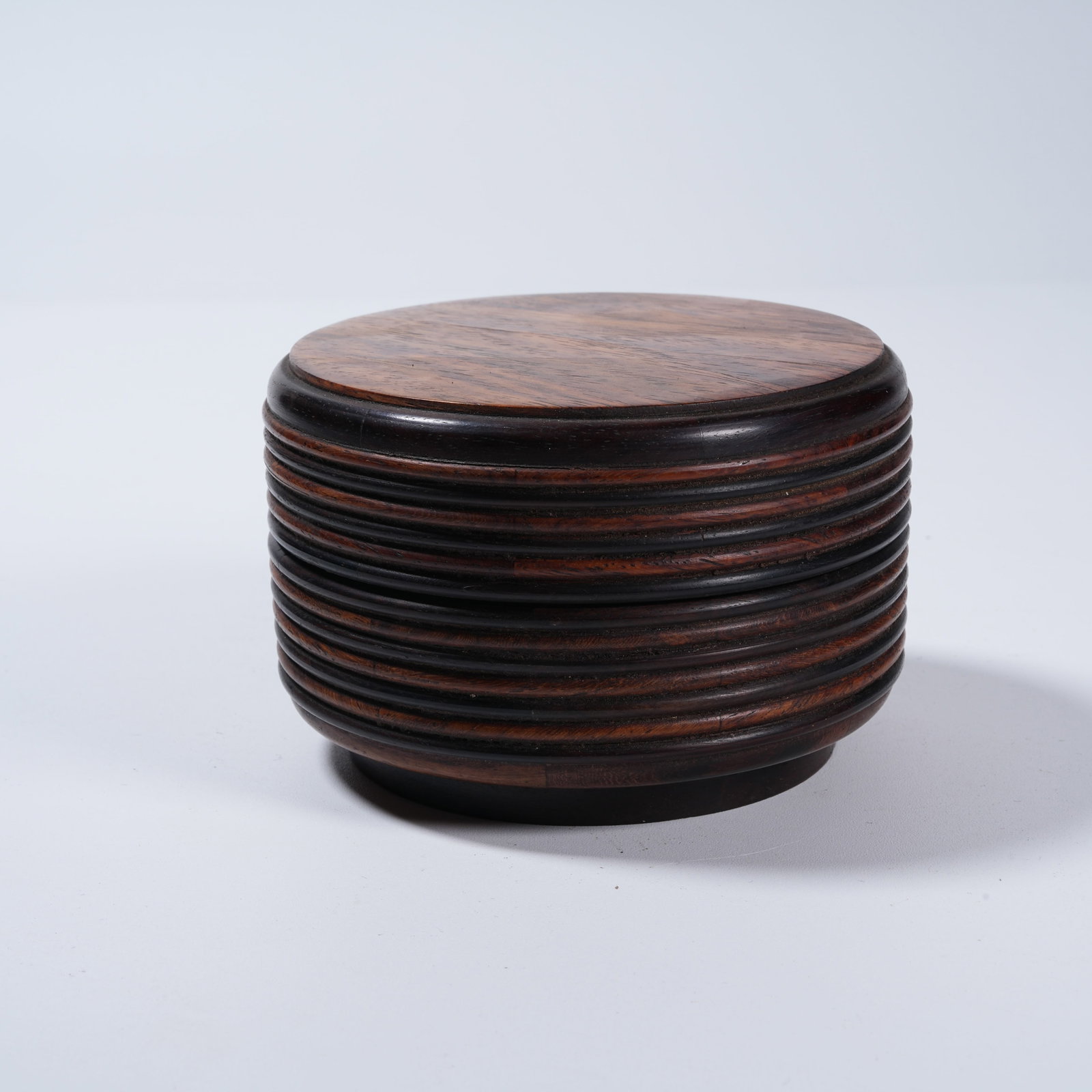 A HUANGHUALI COVERED BOX WITH STRING PATTERN - 2