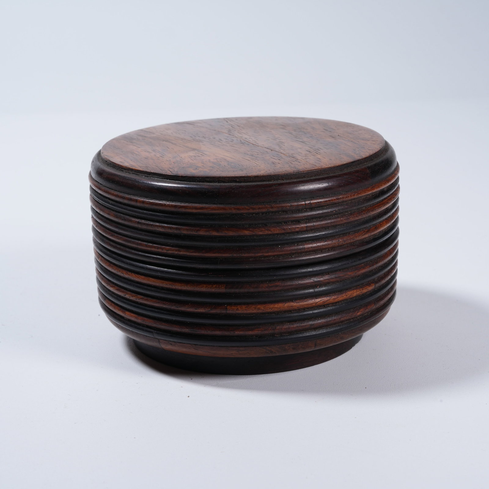 A HUANGHUALI COVERED BOX WITH STRING PATTERN - 4