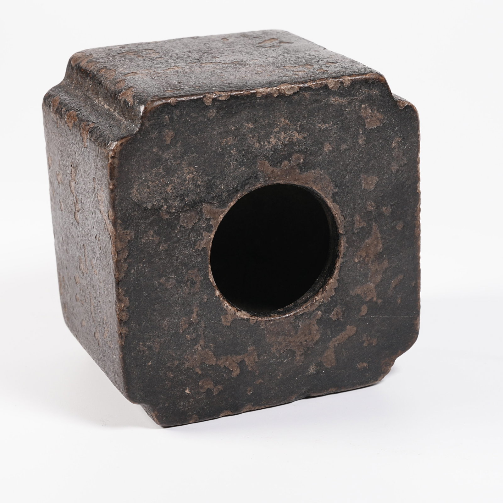 A SQUARE BLUESTONE ANGLED WATER VESSEL - 8