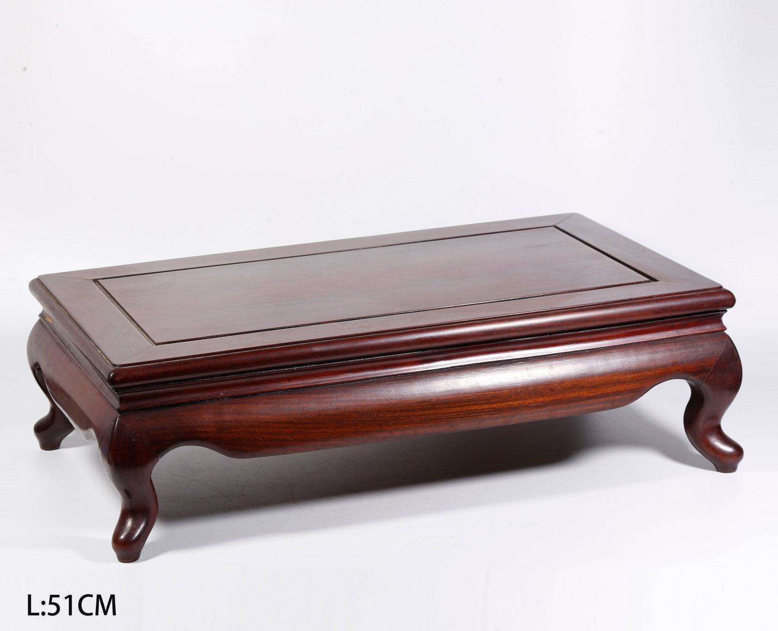 A MAHOGANY TABLE (1 of 11)