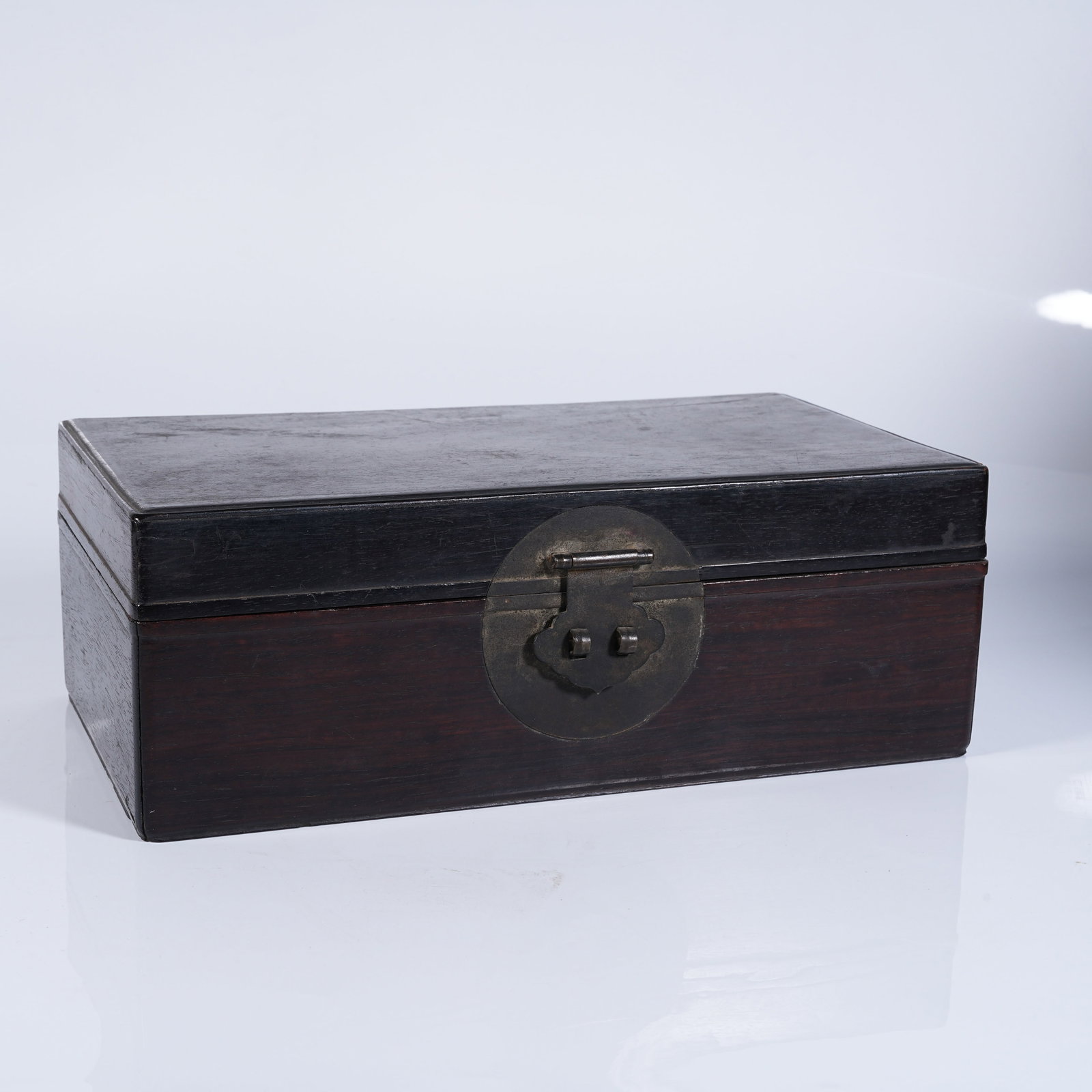 A RED SANDALWOOD SQUARE BOX INLAID WITH HUANGHUALI WOOD (1 of 9)