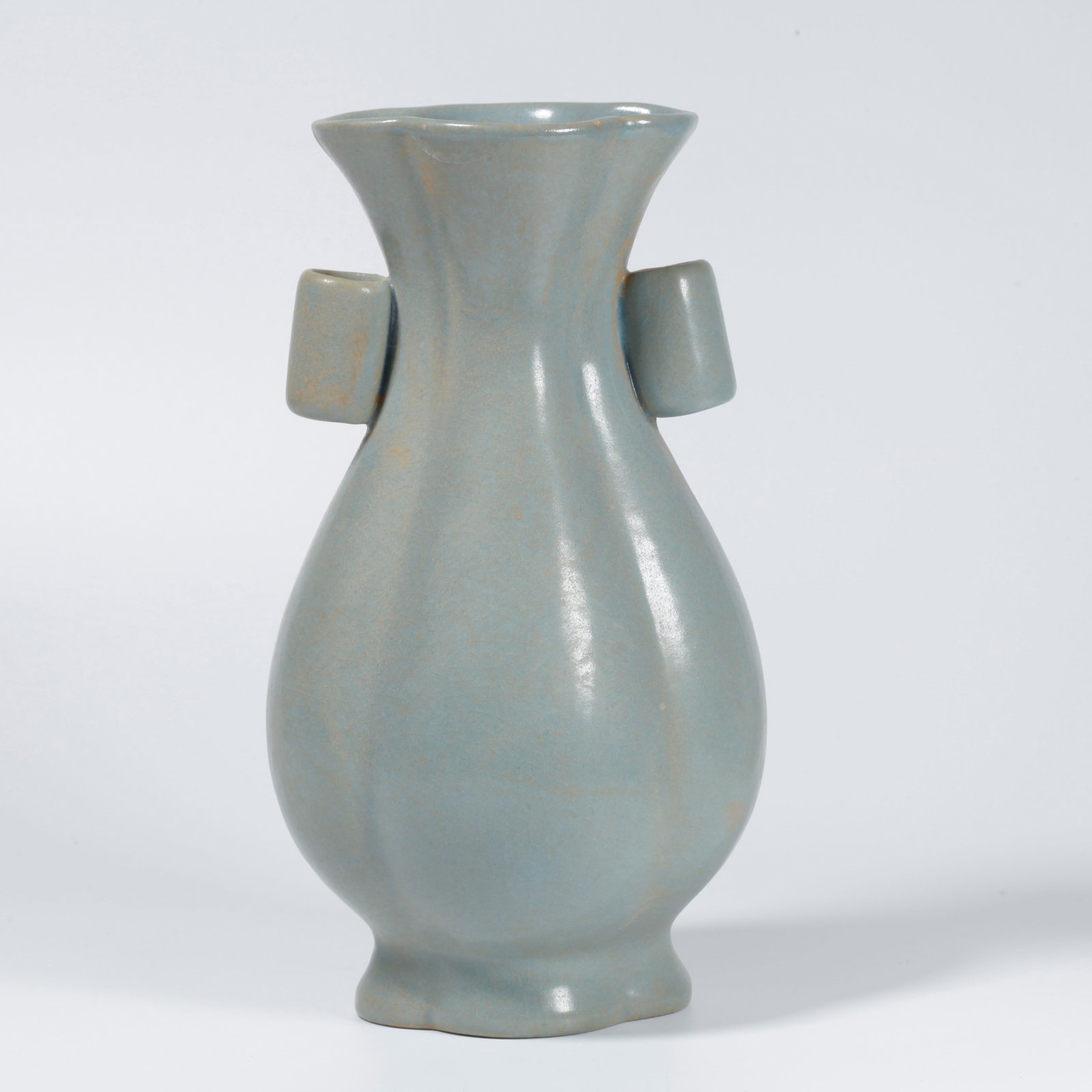 A RU KILN DOUBLE-LOOP HANDLE BEGONIA VASE (1 of 11)