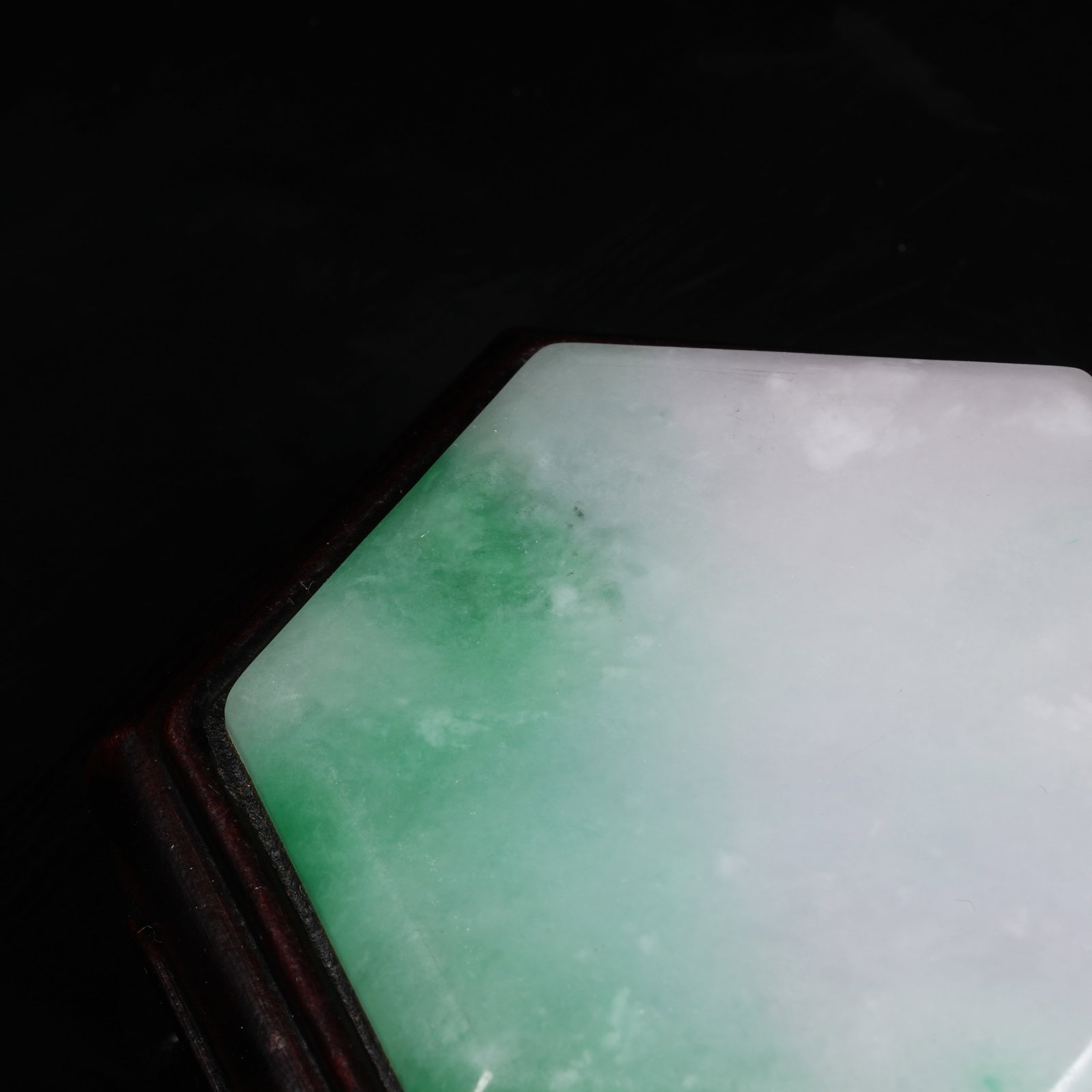 A JADEITE HEXAGONAL ORNAMENT - 5