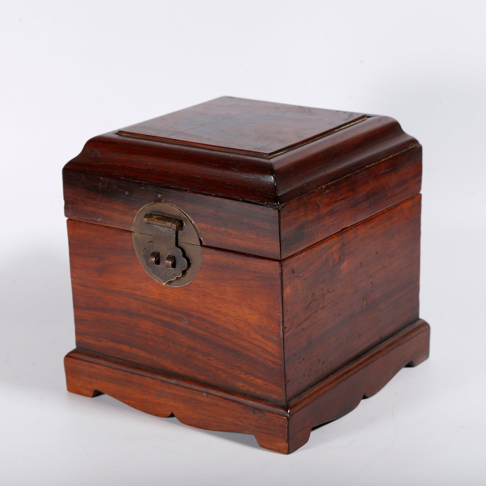 A HUANGHUALI WOOD SEAL BOX: Huanghuali Wood Seal Box
