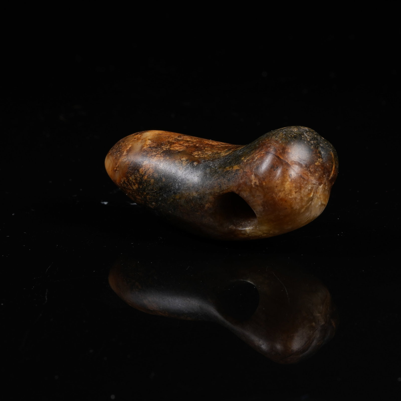 A ARCHAIC JADE CICADA PENDANT: Archaic Jade Cicada Pendant