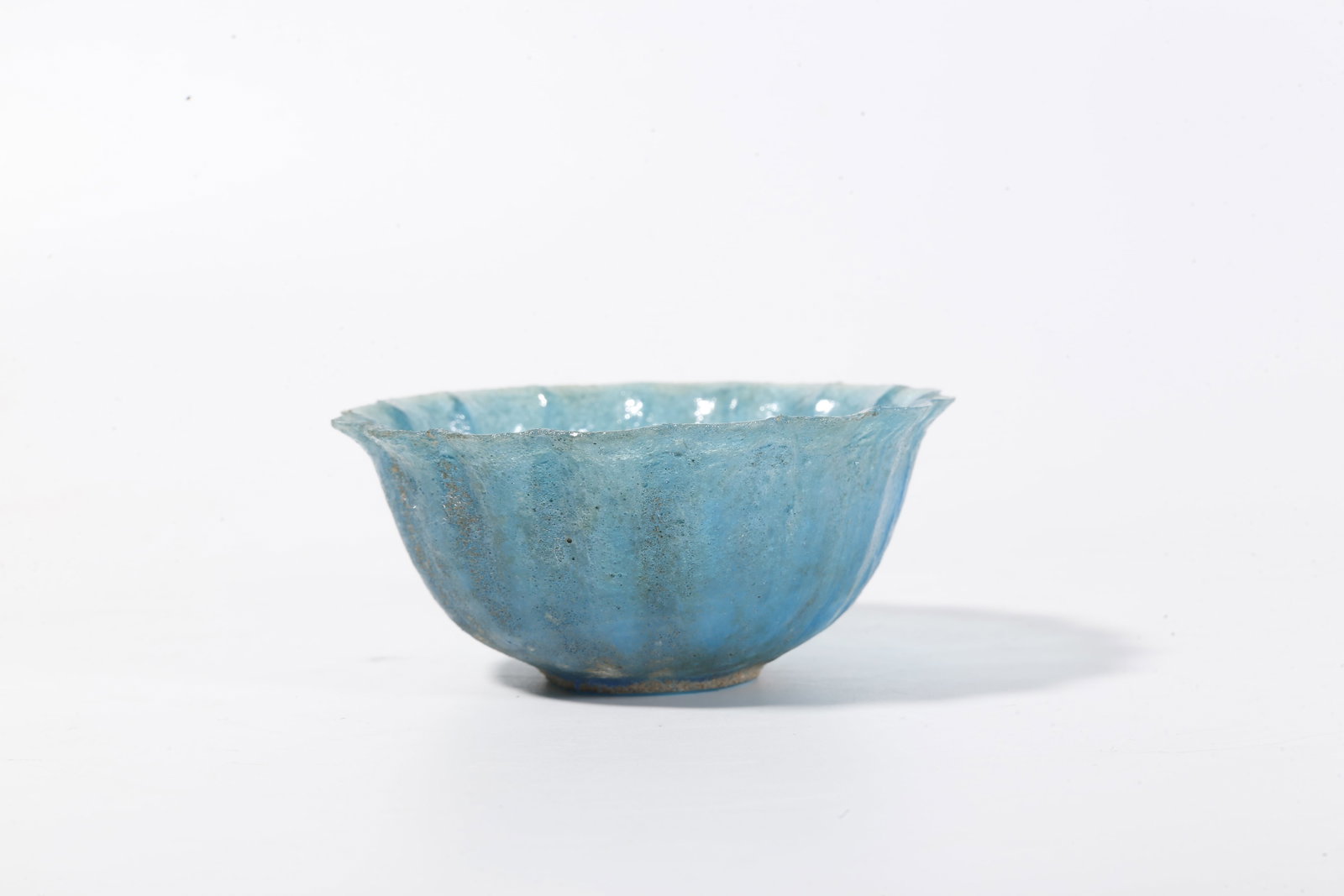 A COLORED GLAZE CUP - 2