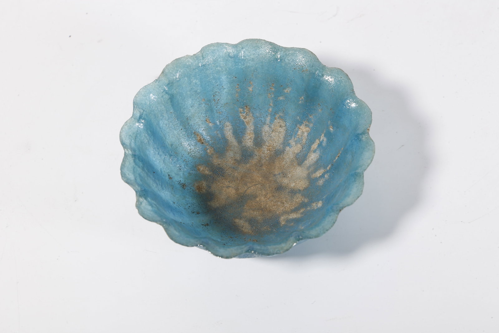 A COLORED GLAZE CUP - 6