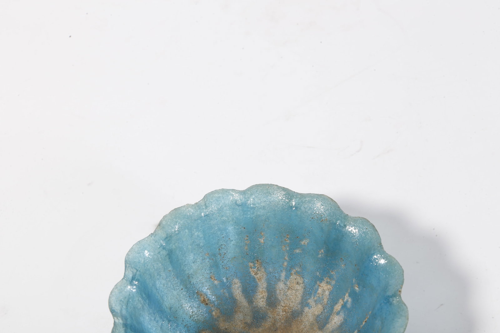A COLORED GLAZE CUP - 7