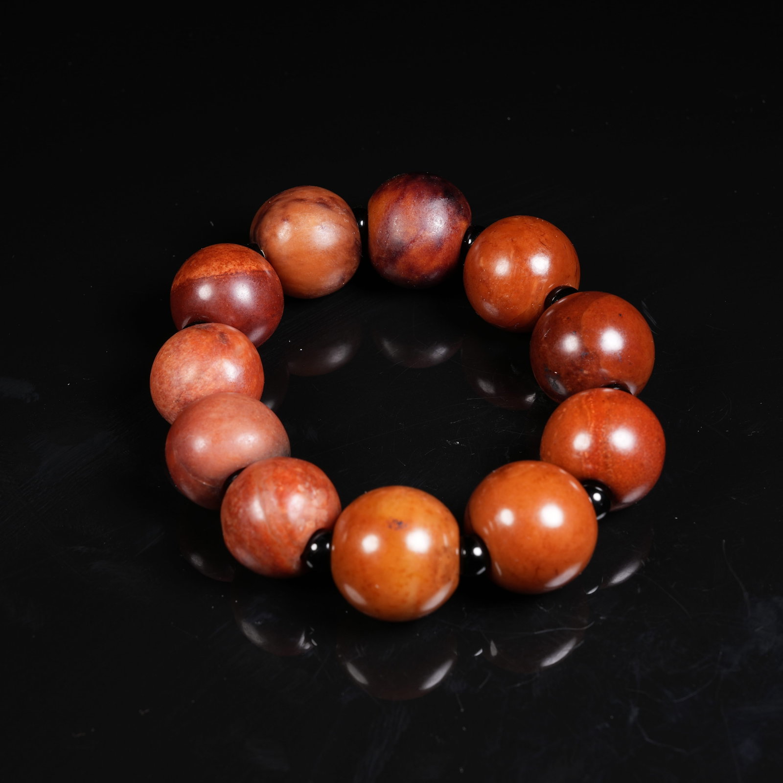 A ARCHAIC JADE BRACELET: Archaic Jade Bracelet