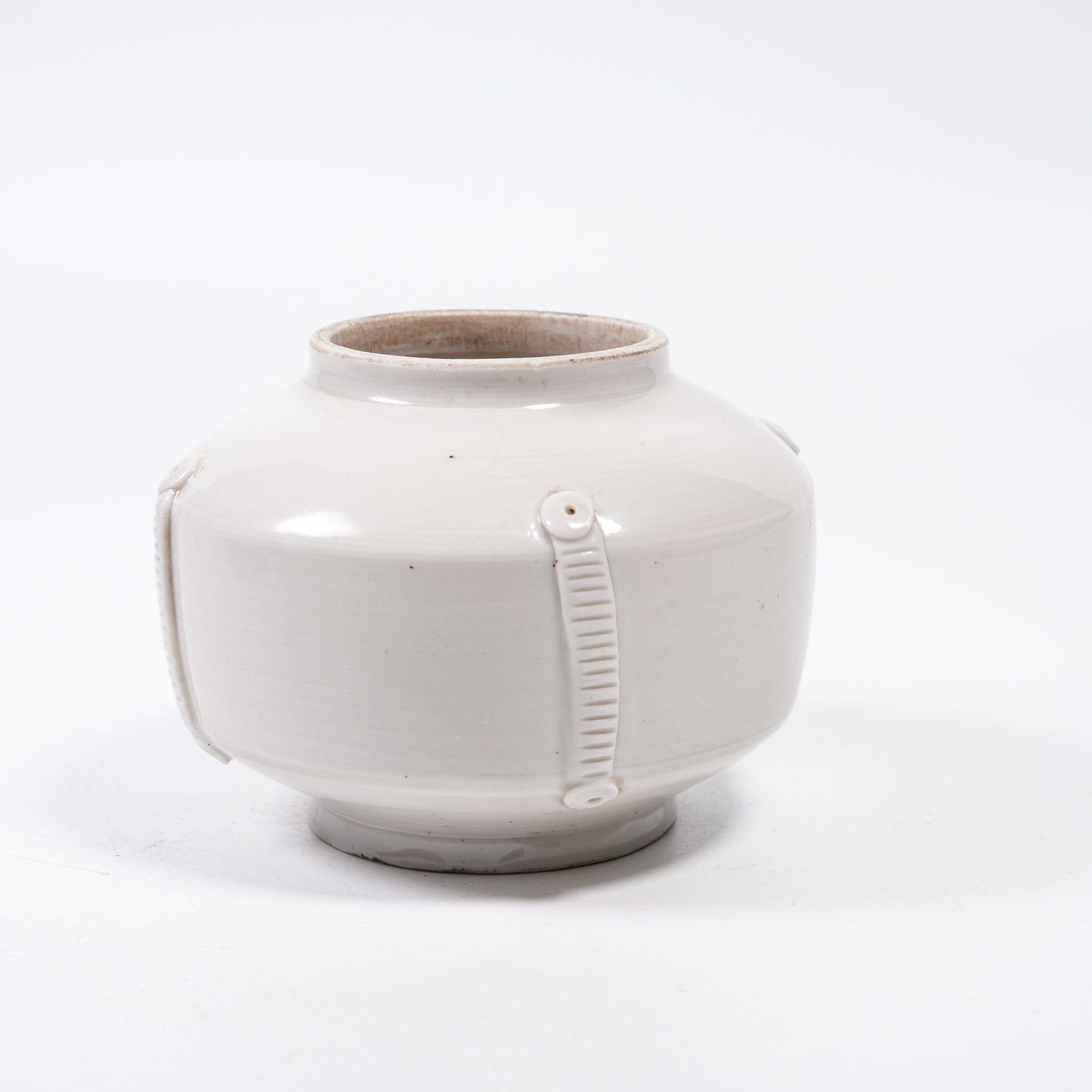 A DINGYAO FOUR-LOOP JAR - 2