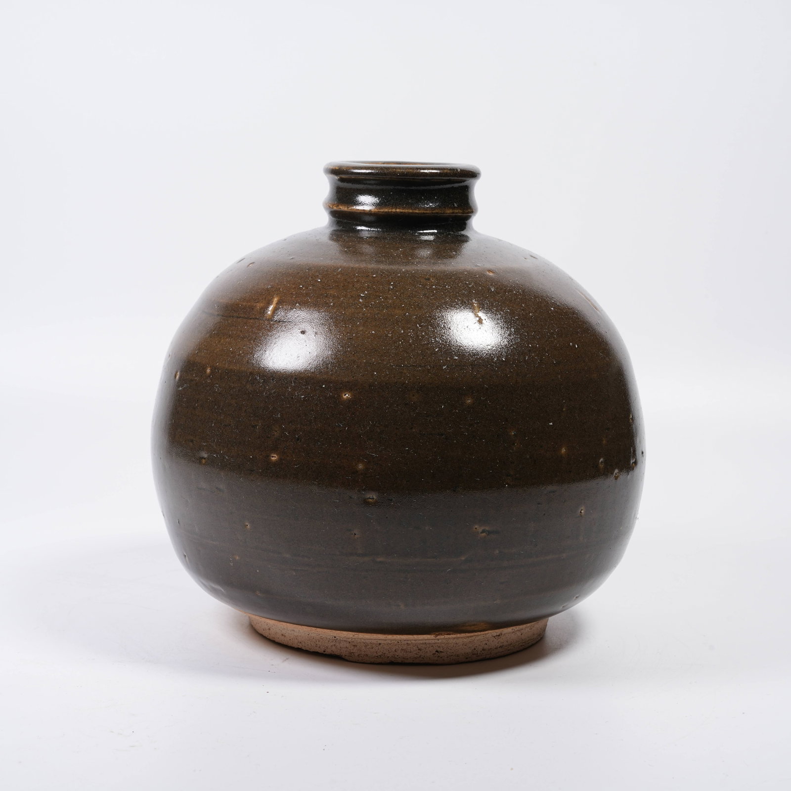 A CIZHOUYAO RULU VASE: Cizhouyao Rulu Vase