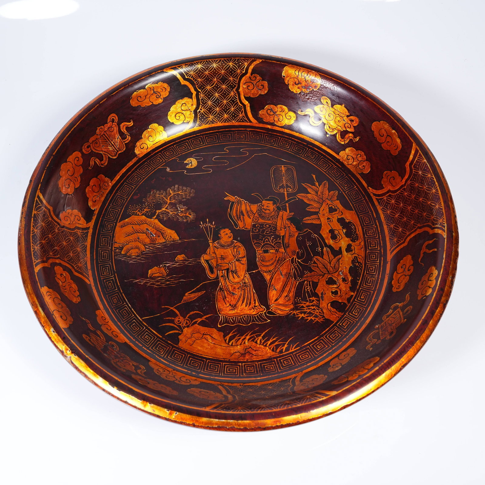 A GILT LACQUER PLATE WITH FIGURE STORY PATTERN (1 of 7)