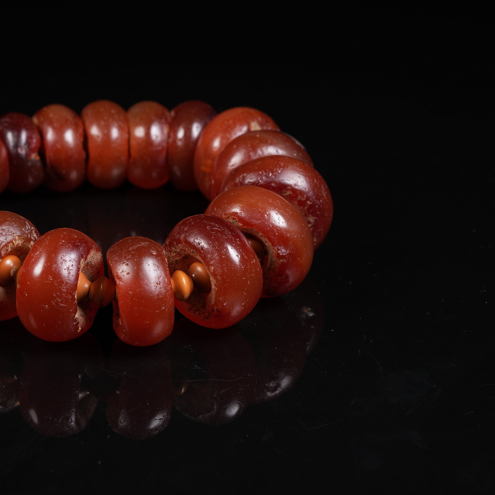 A AGATE BRACELET - 6