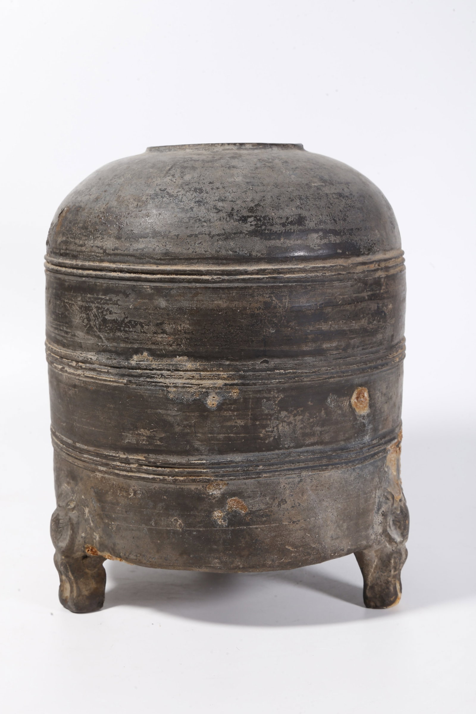 A BLACK POTTERY GRANARY JAR WITH STRING PATTERN - 5