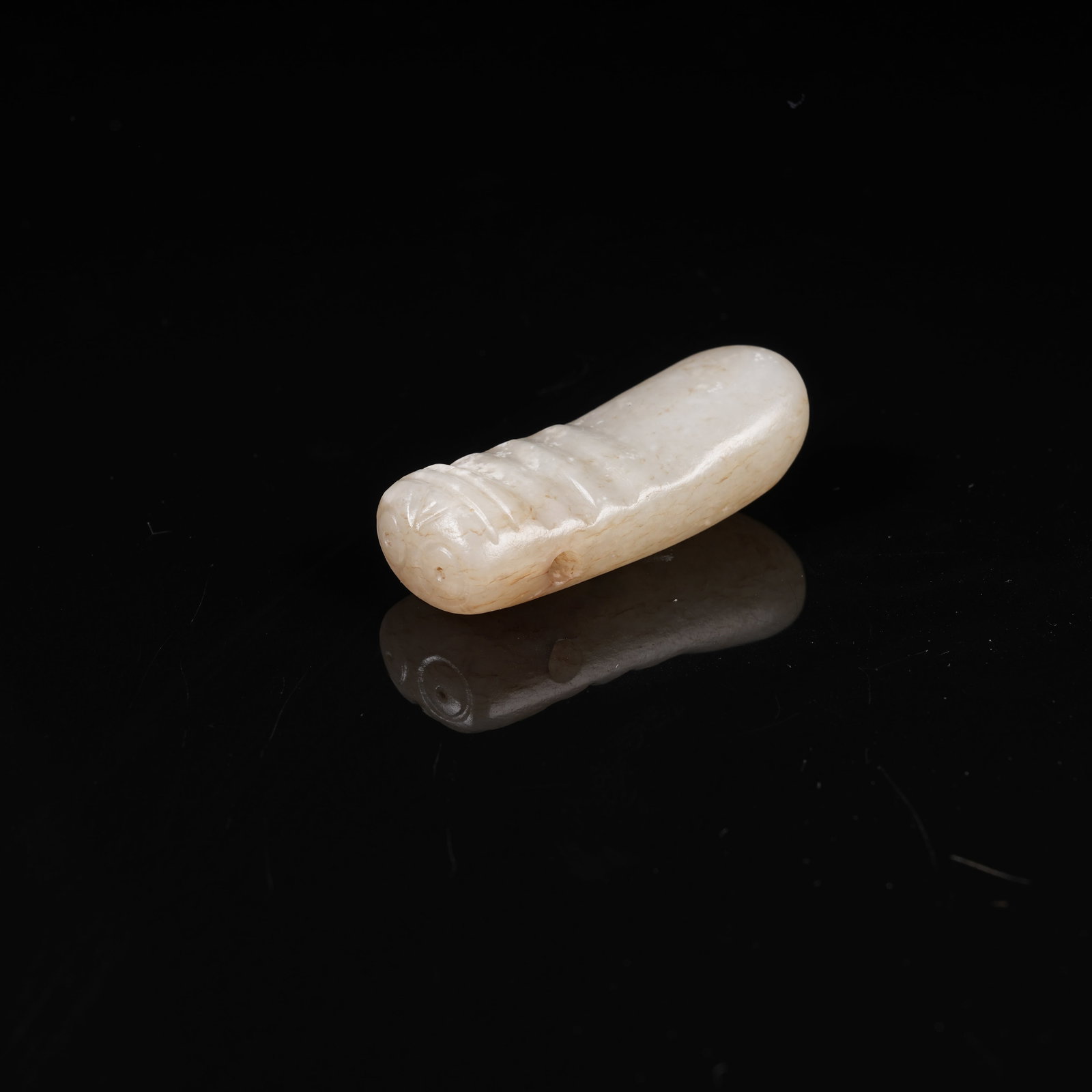 A ARCHAIC JADE CICADA PENDANT: Archaic Jade Cicada Pendant