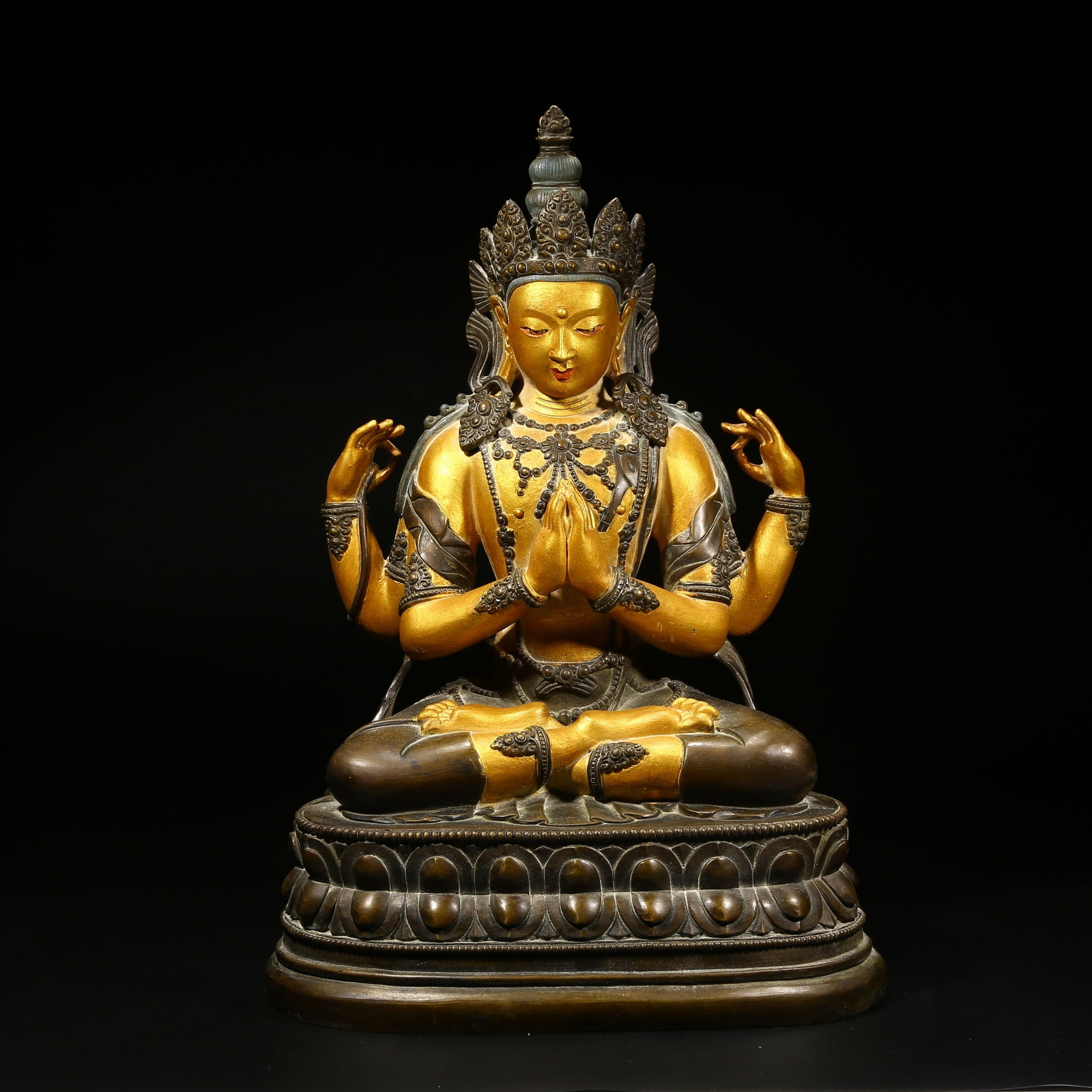 A GILT BRONZE STATUE OF FOUR-ARMED AVALOKITESHVARA: Gilt bronze statue of Four-armed Avalokiteshvara