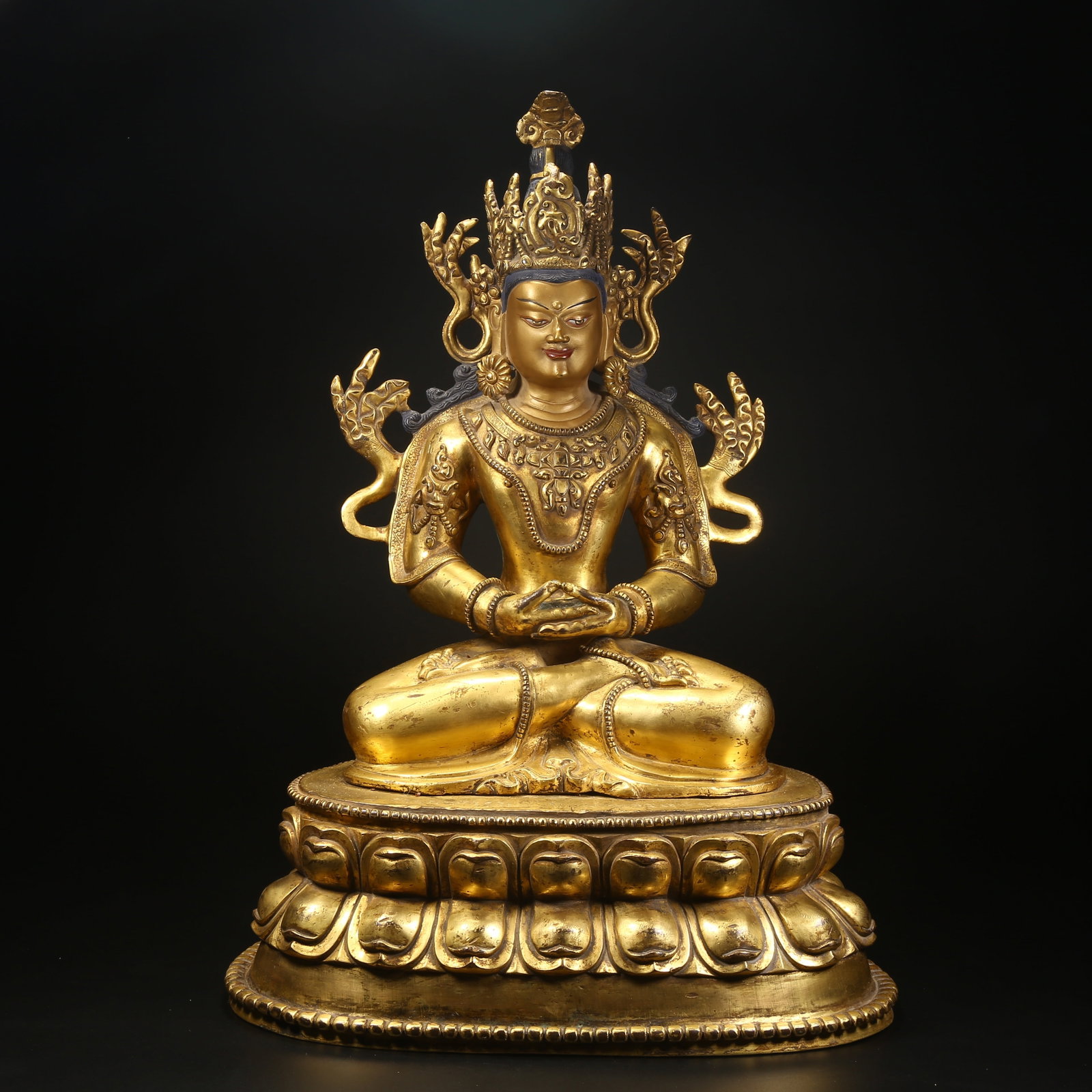 A GILT BRONZE STATUE OF AMITAYUS BUDDHA: Gilt bronze statue of Amitayus Buddha