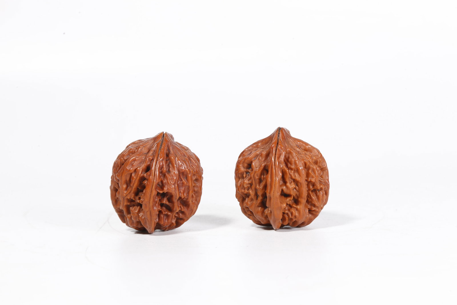 A WALNUT ORNAMENTS (PAIR) - 4