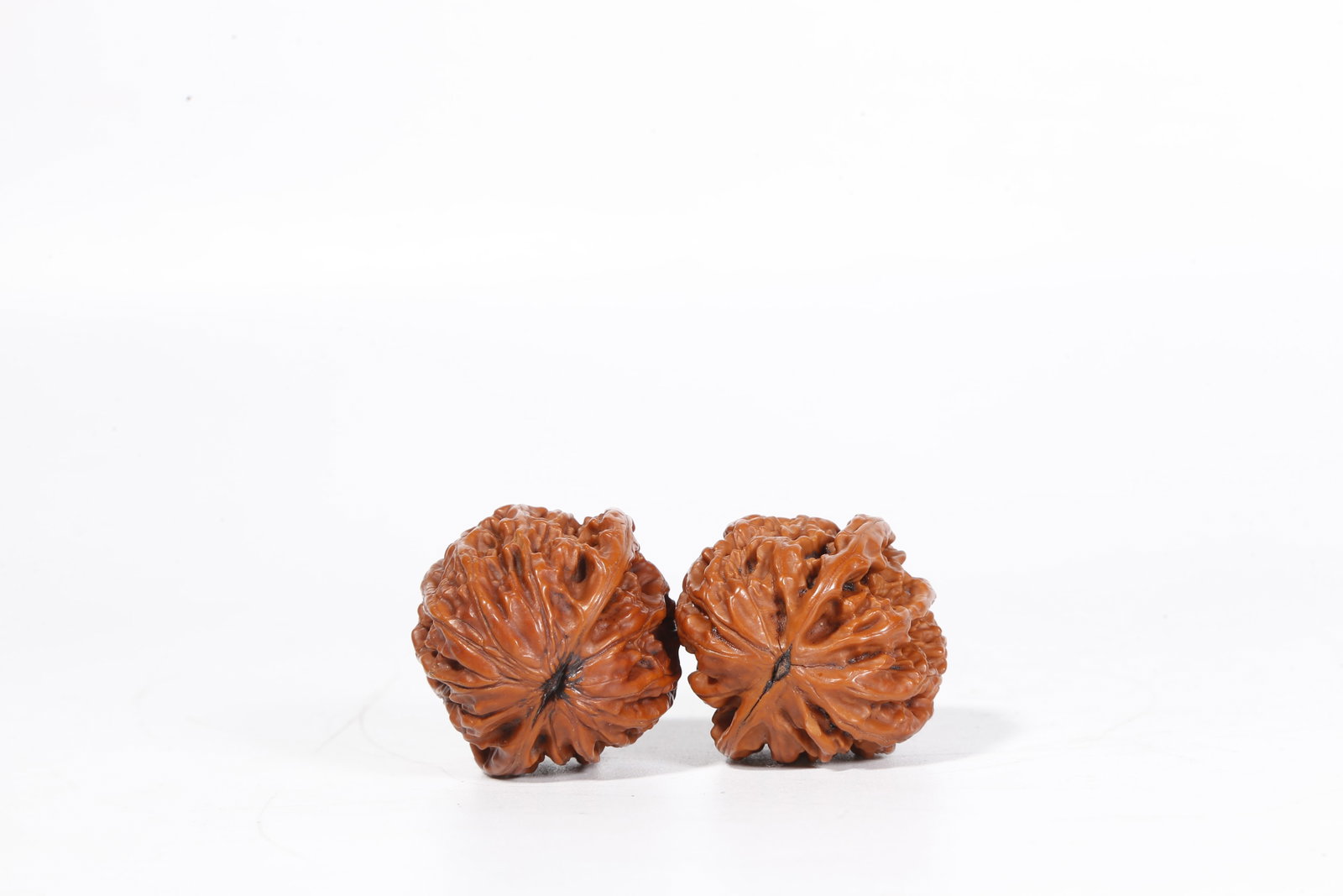 A WALNUT ORNAMENTS (PAIR) - 9