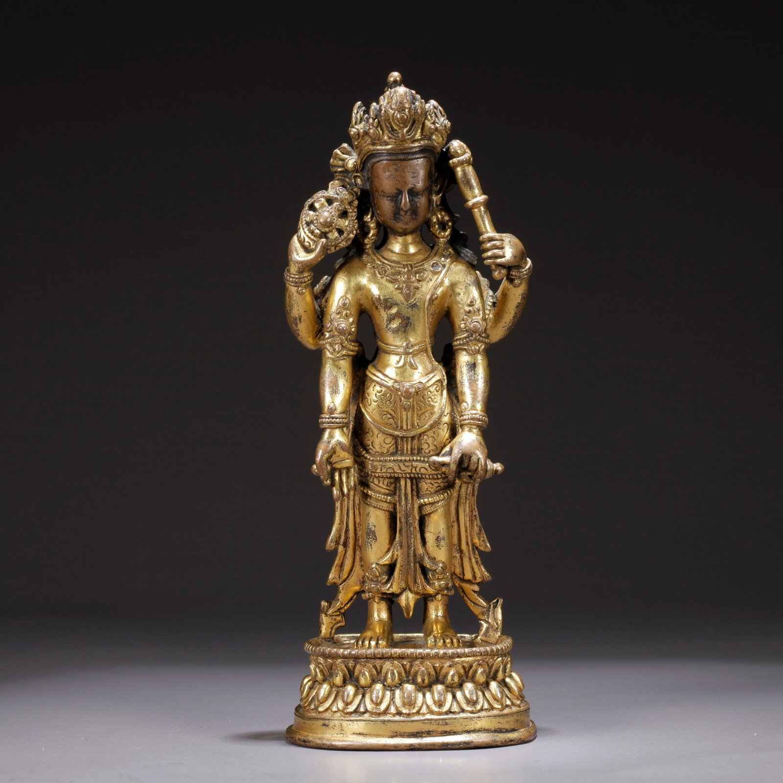 A GILDED BRONZE BUDDHA STATUE: Gilded Bronze Buddha Statue