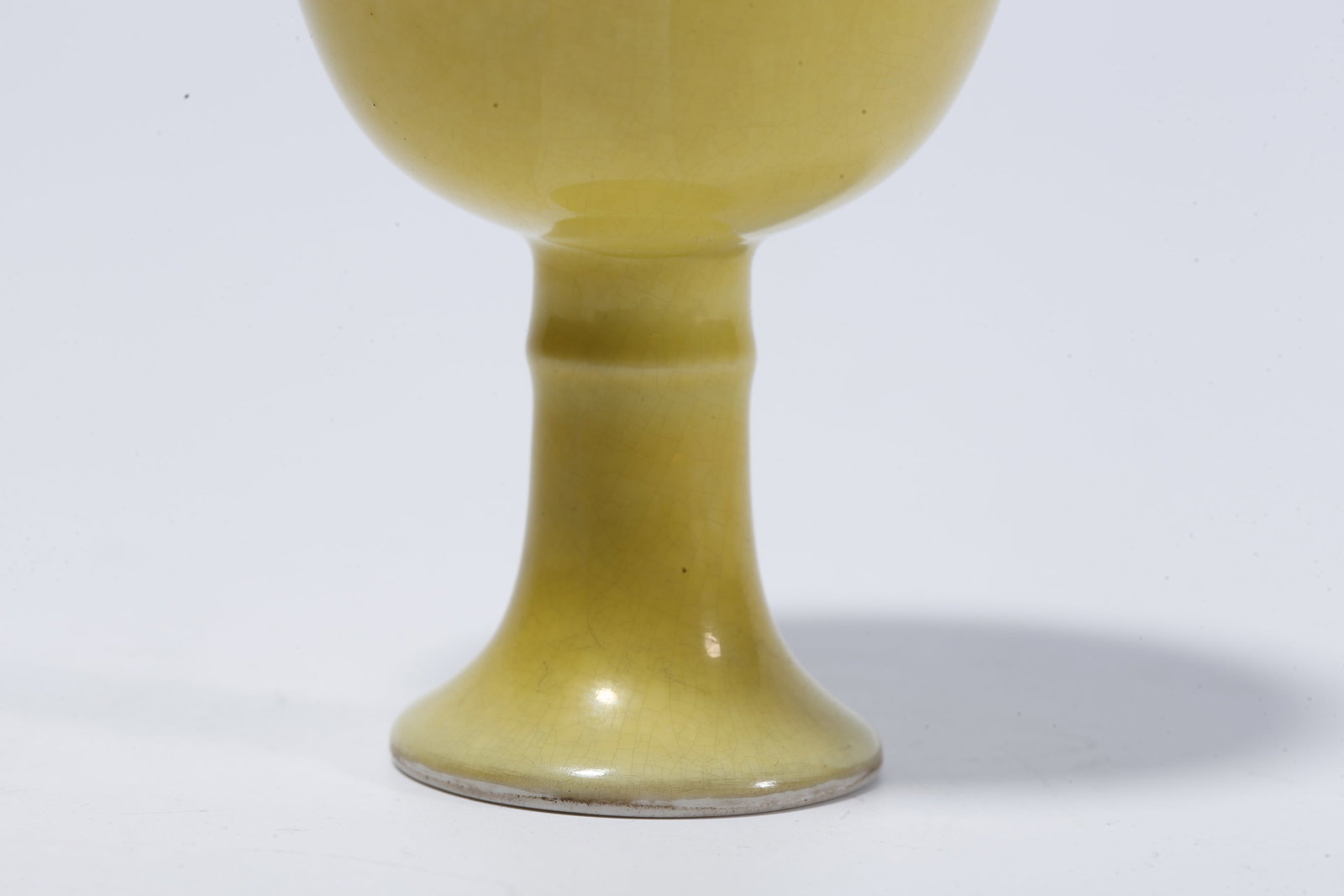 A YELLOW-GLAZED STEM CUP - 7