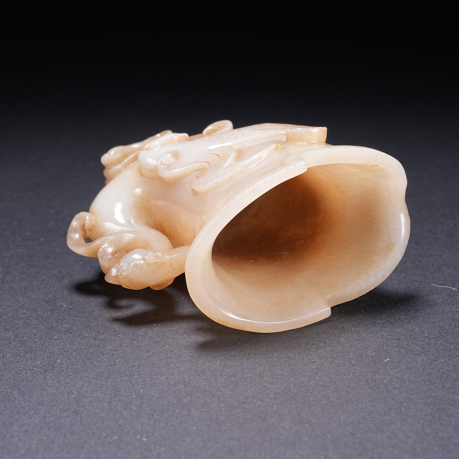 A ANCIENT JADE PHOENIX CUP - 8
