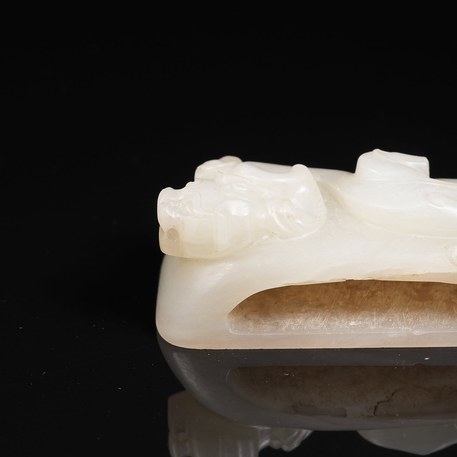 A NEPHRITE SWORD GUARD WITH CHI DRAGON PATTERN - 5
