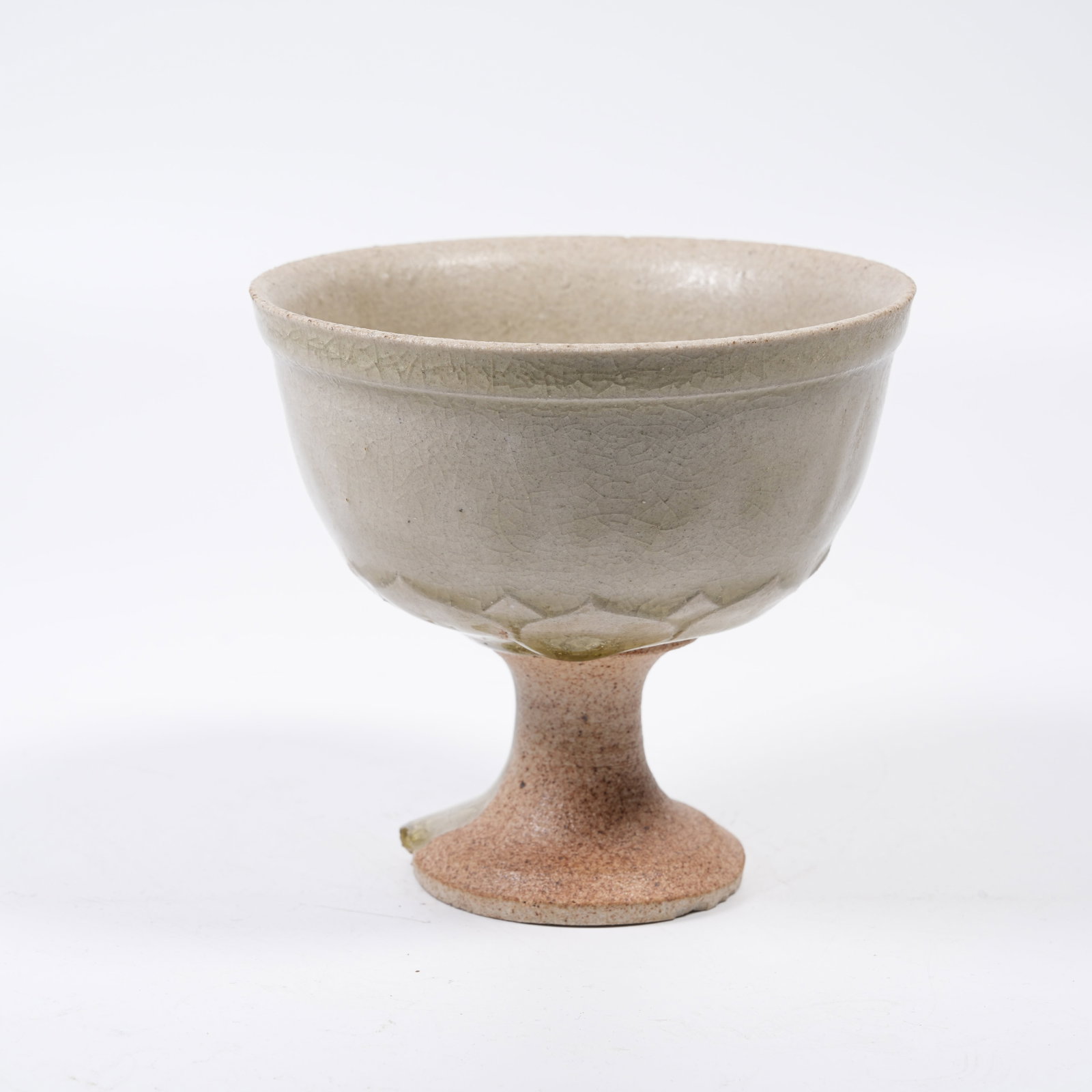 A XIANGZHOUYAO STEM CUP WITH LOTUS PETAL PATTERNS (1 of 9)