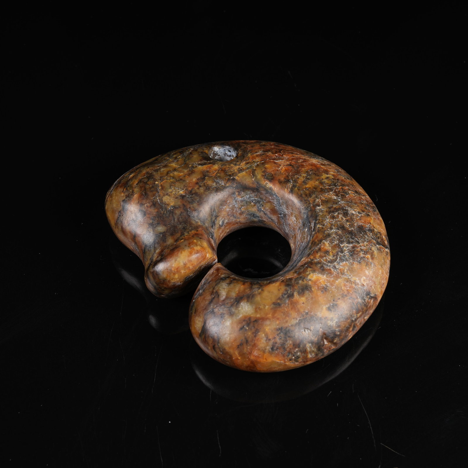 A ARCHAIC JADE C-SHAPED DRAGON PENDANT: Archaic Jade C-Shaped Dragon Pendant