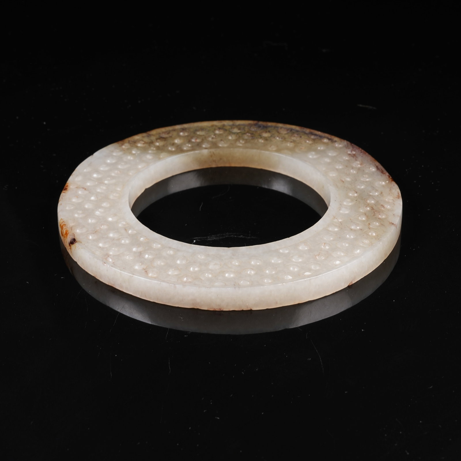 A ARCHAIC JADE BI DISC WITH INTERLOCKING CLOUD PATTERN - 7