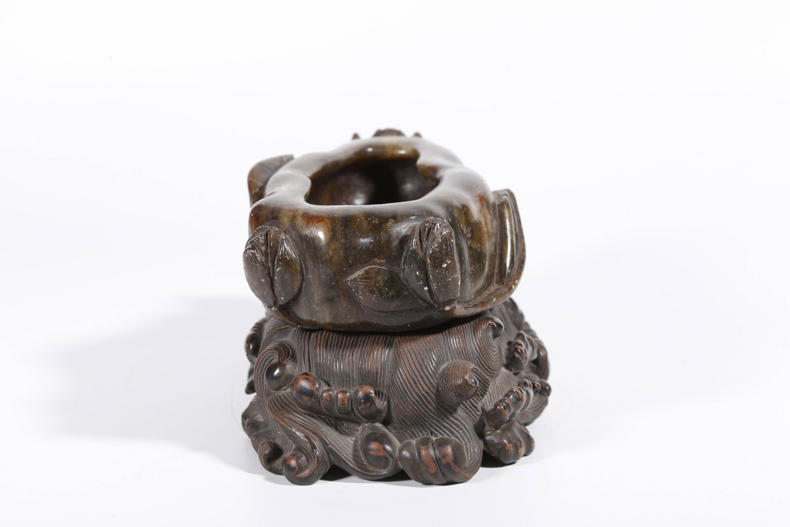 A STONE WASHER WITH LOTUS PATTERN - 6