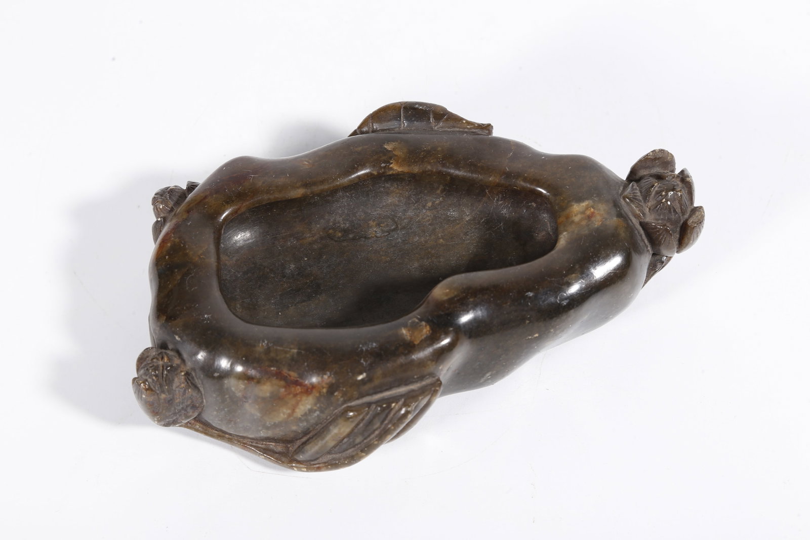 A STONE WASHER WITH LOTUS PATTERN - 8